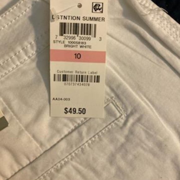 Mid Rise Capris - Picture 8 of 8